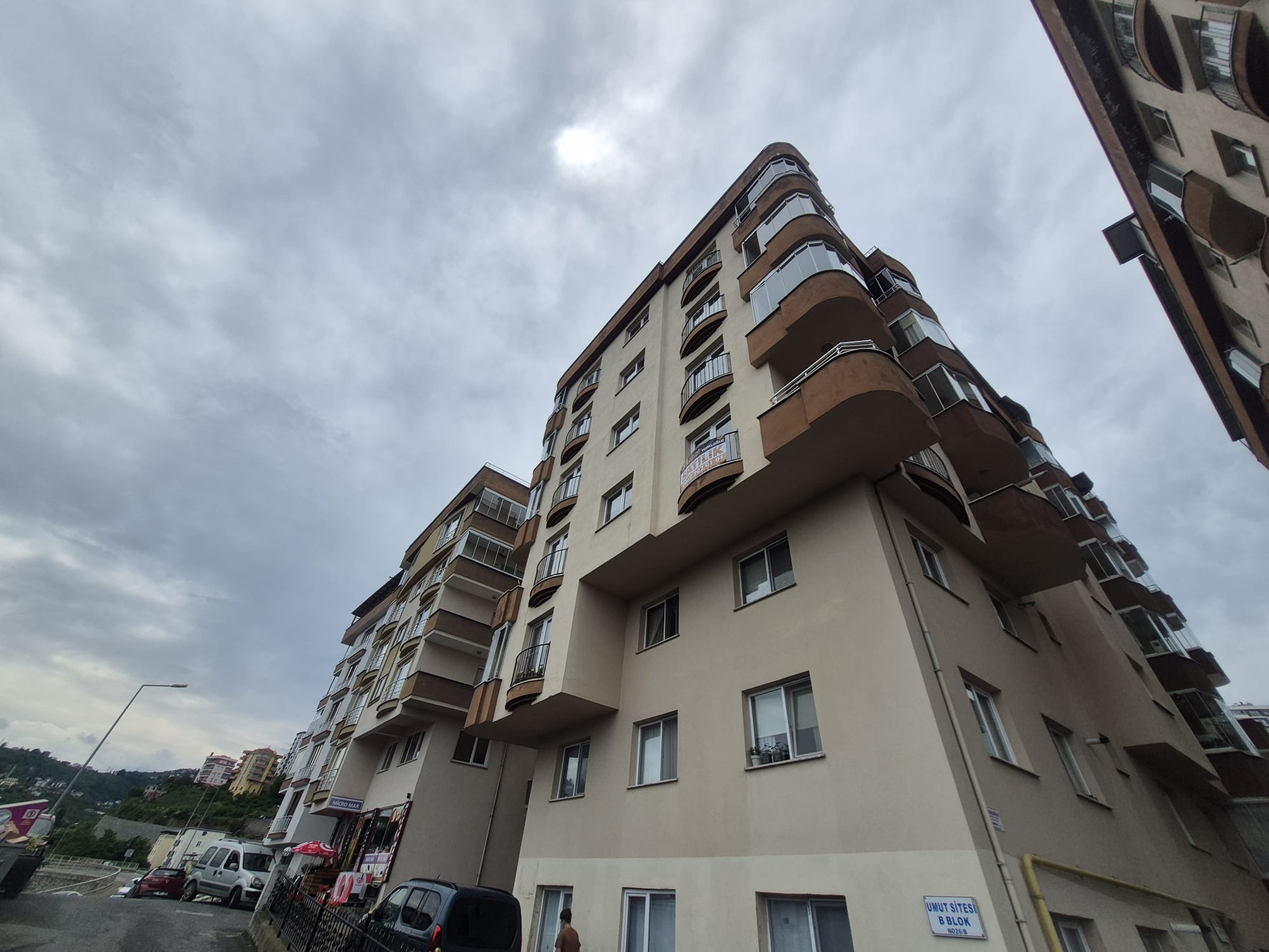 KARŞIYAKA UMUT SİTESİ SATILIK
